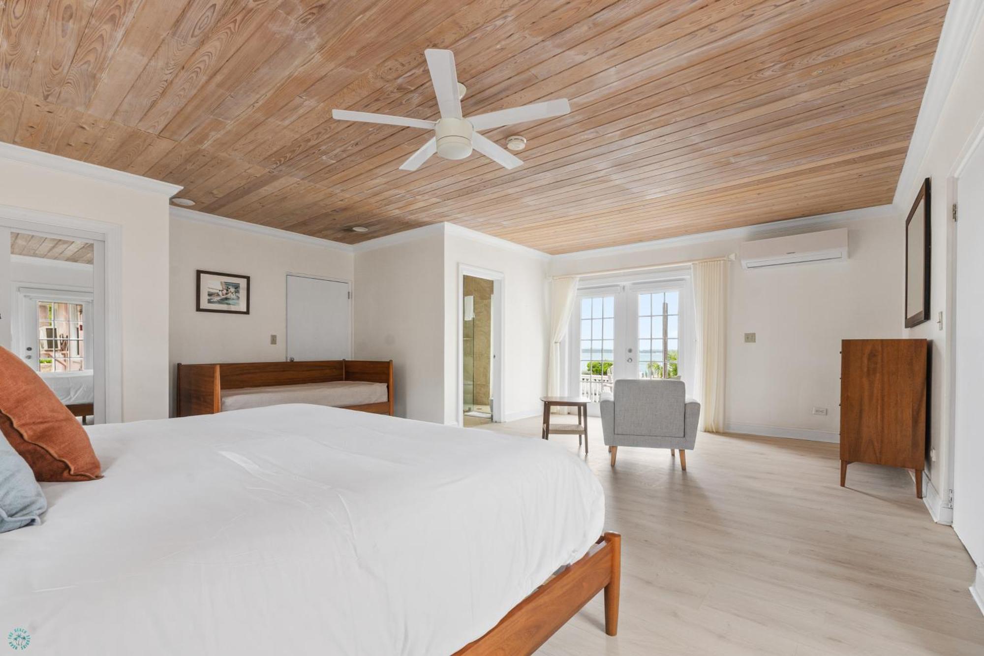 Romora Bay Resort & Marina Dunmore Town 外观 照片